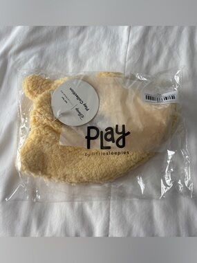 Little Sleepies Plush Sherpa Winnie the Pooh Bear Hat in Yellow